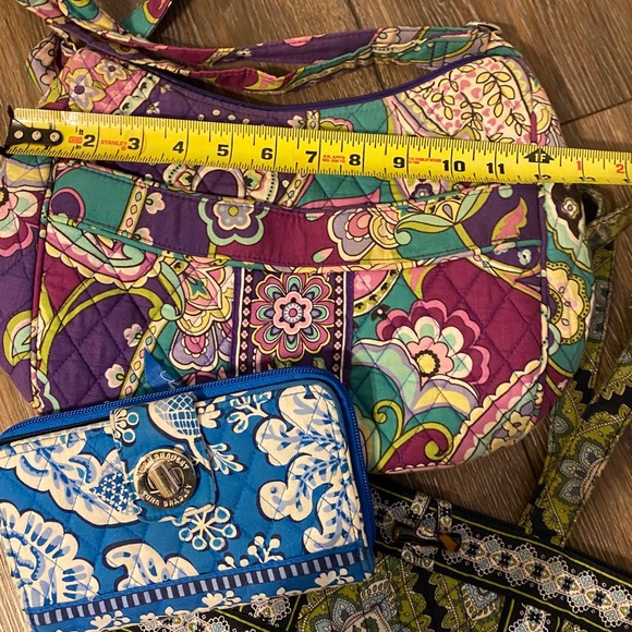 Vera Bradley Lot (includes two bags, one wallet) - Picture 12 of 12